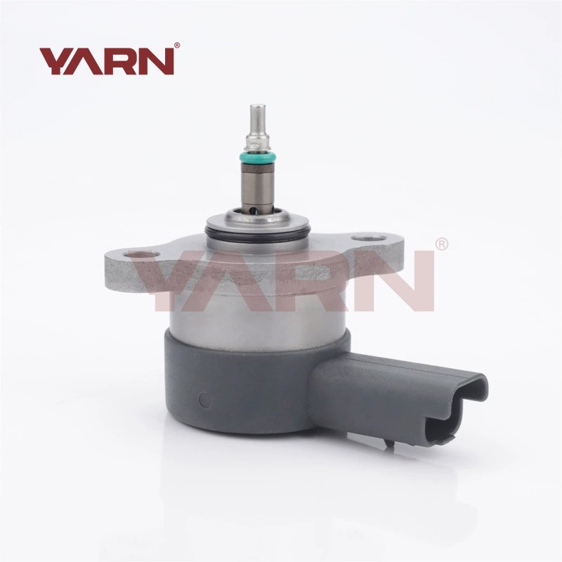 Fuel Pressure Regulator   15610-67G00